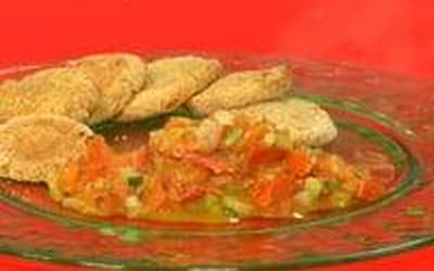 Babarrun kroketak tomate saltsarekin