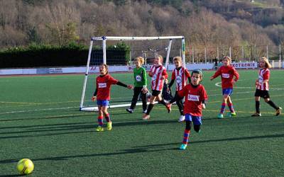 Futbol partidak kalean, omenaldia eta berbena, C.D. Elgoibarren mendeurrenaren harira