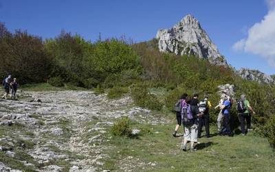 GEUrekin Mendira San Kilitz Koba, Larrasa eta Cruz del Castillon