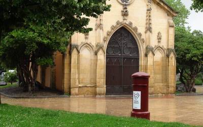 Udalak Getxo txukun programa abiatu du Santa Ana auzoan, Areetan