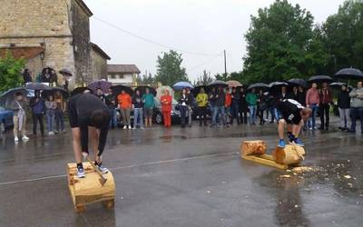 Bikandik irabazi du jende ugari batu duen desafioa