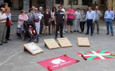 Urrutikoetxea  eta  Agirre  ugaotarrei  omenaldia,  euren  heriotzaren  80.  urteurrenean