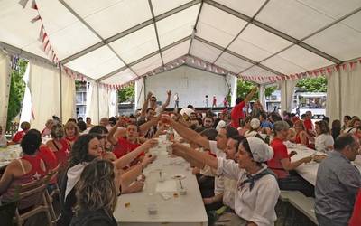 Ekintza berriekin festa piztera dator Aretako “Aste Nagusia”