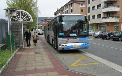 Festak direla eta, hainbat autobus geltoki lekuz aldatuko dira