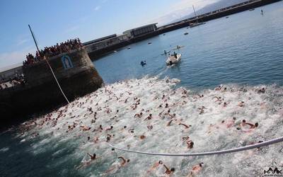 Hamazortzi azkoitiar Getaria-Zarautz Itsas Zeharkaldian