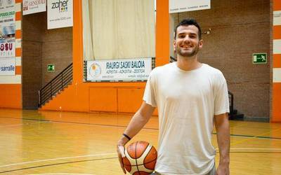 Bilbao Basketek Aitor Zubizarreta fitxatuko du, eta Iraurgi SB-ri utziko dio