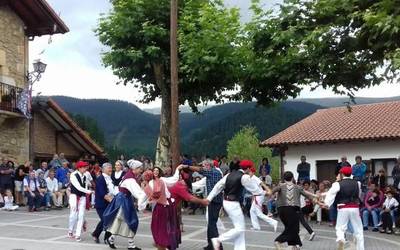 Garaiko jaietako errifen sari nagusia 2371 zenbakiarentzat