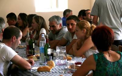 Auzo-bazkaria egingo dute Mazmelako auzotarrek San Bartolome eguna ospatzeko