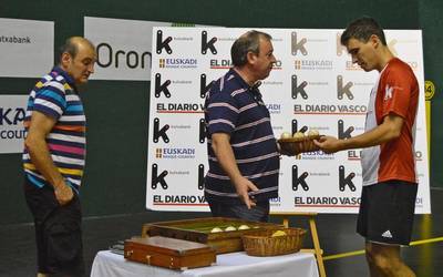 Pelota aukeraketa eta txapeldunen bazkaria, gaur