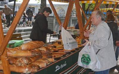 Behemendiko azoka eta bigarren eskukoa, gaur