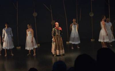 Maurizia pandero jolearen historia ezagutu dute dantzaren bitartez bergararrek