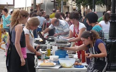 Gaztetxeak antolatuta patata tortilla lehiaketa eta triki-poteoa irailaren 23an