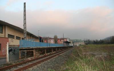 ETSk Abadiñoko trenbide zaharraren urbanizazioa lehiaketa publikora atera du