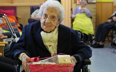 102 urtegaz bizirik dagoen emakume erraketista durangarra