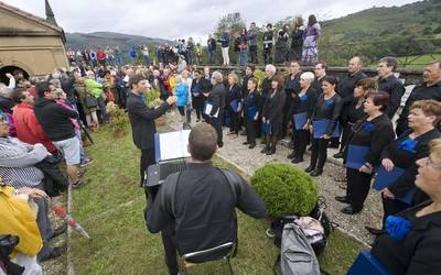 Mendi Ttiki abesbatza sortzeko bilera eginen dute irailaren 29an Donezteben