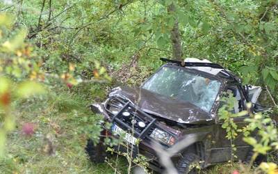 Gizonezko bat hil da Araotzen autoarekin amildu ostean