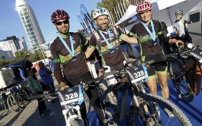 Asier Valverde beratarra podiumera igo da Madrid-Lisboa Non Stop bizikleta lasterketan