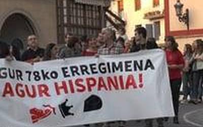 Euskal Errepublika aldarrikatu dute Hispanitatearen egunean