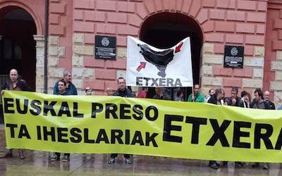 Euskal presoen etxeratzea eskatzeko kontzentrazioa egingo du LABek