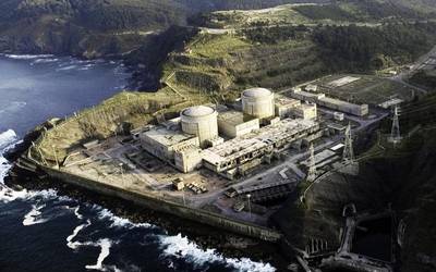 Arrain-haztegia egin gura dute Lemoizko zentral nuklearrean