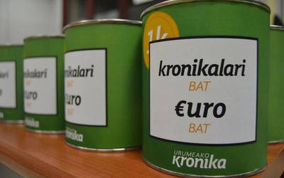 ‘Kronikalari bat, euro bat’; euskeraz irakurtzen segi nahi dutenak, zenbat?