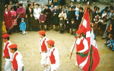 Simon Otxandategi Dantza Taldea bere 75. urteurrenari begira dago