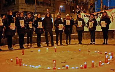 Azaroaren 25ean hamaika ekitaldi Elgoibarren eta Mendaron indarkeria matxista salatzeko