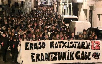 Manifestazio jendetsua indarkeria matxista desagertzeko egarriz