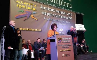 Nafarroako aurrekontuak "burujabeak, sozialak eta parte hartzaileak" izan daitezen manifestazioa egin dute Iruñean