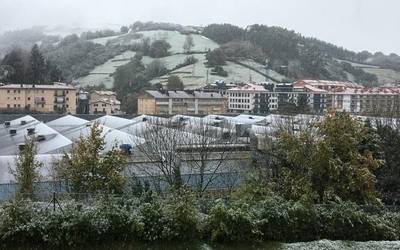 Bazterrak zuritzeko lain