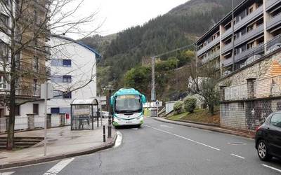 Gaizki-egona, autobusen ordutegi aldaketa dela-eta