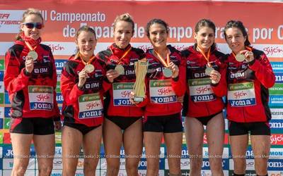 Iraia Garciak eta Gurutze Fradesek garaipen historikoa lortu dute Bilbao Atletismo taldeagaz