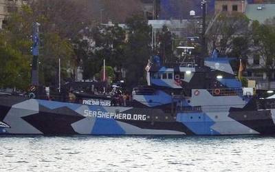 Sea Shepherd talde ekologistaren "Bob Barker" ontzia porturatuko da Getxon