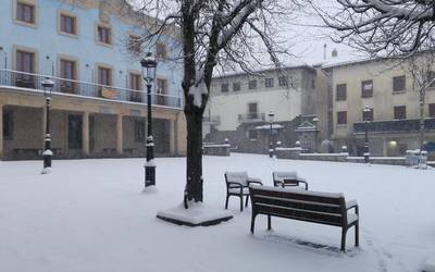 Lan uzte deialdia dela-eta Elgetako udal zerbitzuak itxita egongo dira 11:00etatik aurrera