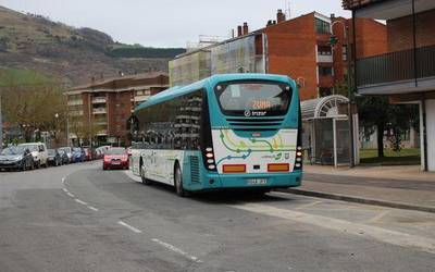 Sanjuandegiko autobus geltokiak martxan dira berriro