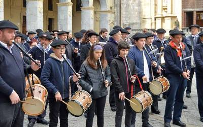 Txistulari gaztetxoen grina agerian, bihar