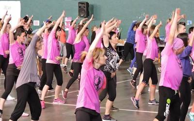 3, 2, 1… bagoaz! Zumbathon solidarioa antolatu dute Arbizun