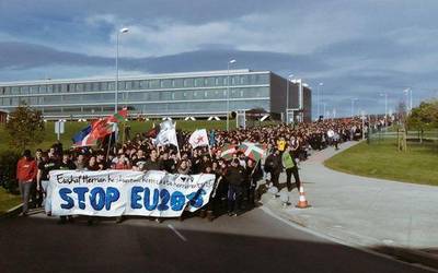 Euskal Eskola Nazionalaren erainkuntza hizpide, Astindu Europa hitzaldi zikloa amaitzeko