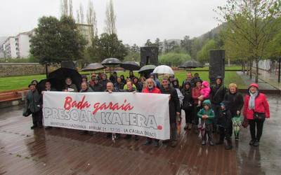 "Bada garaia, presoak kalera" manifestazioan parte hartzeko deia