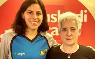 Reyes Azkoitia epailea elkarrizketatu dute Euskadi Irratian
