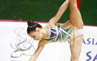 Olazarmendi klubeko Jone Alberdi Bizkaiko txapeldun geratu da gimnasia erritmikoan