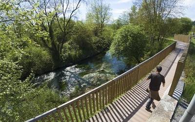 20.000 lagunek erabili dute Nerbioiko pasabide berria