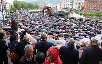 Pentsiodunek maiatzaren 5ean eta 26an manifestazio bana deitu dute