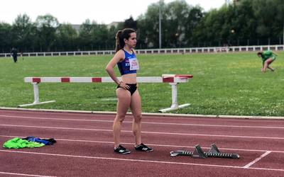 Martin Hernandez eta Nerea Sasiain atletak Euskadiko txapeldun, 400 metrotako lasterketan