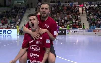 Osasuna Magnak garaipenarekin ekin die play-offei