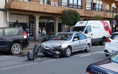 Bi autok aurrez aurre jo dute arratsaldean moilan