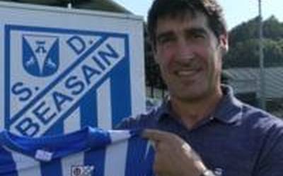Jose Luis Ribera aurkeztu dute Loinatz zelaian