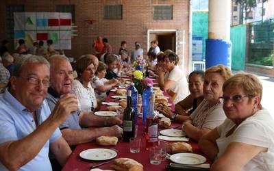 Urteko bazkaria egingo dute erretiratuek uztailaren 8an