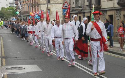 Euskal ukitua, Ttakunen esku