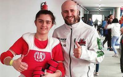 Izaro Blanco, babesle bila Munduko Kick Boxing Txapelketan parte hartzeko